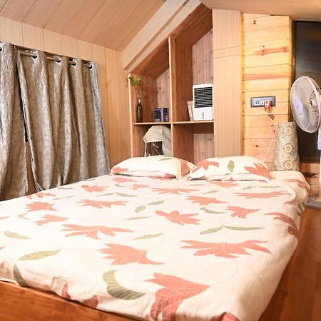 The Cabin By The Bayou Bed and Breakfast Guwahati Esterno foto