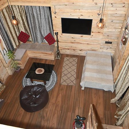 The Cabin By The Bayou Bed and Breakfast Guwahati Esterno foto