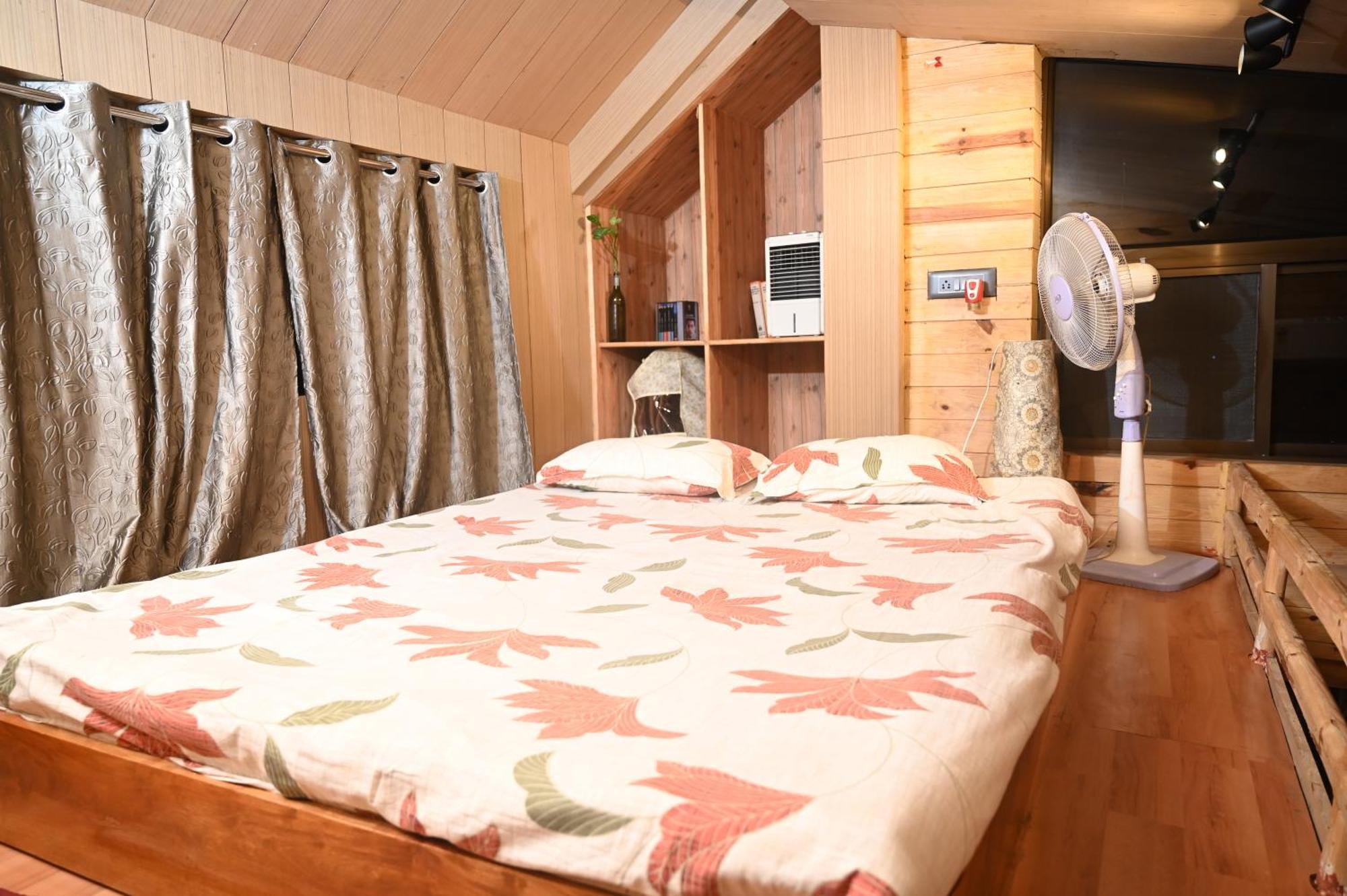 The Cabin By The Bayou Bed and Breakfast Guwahati Esterno foto