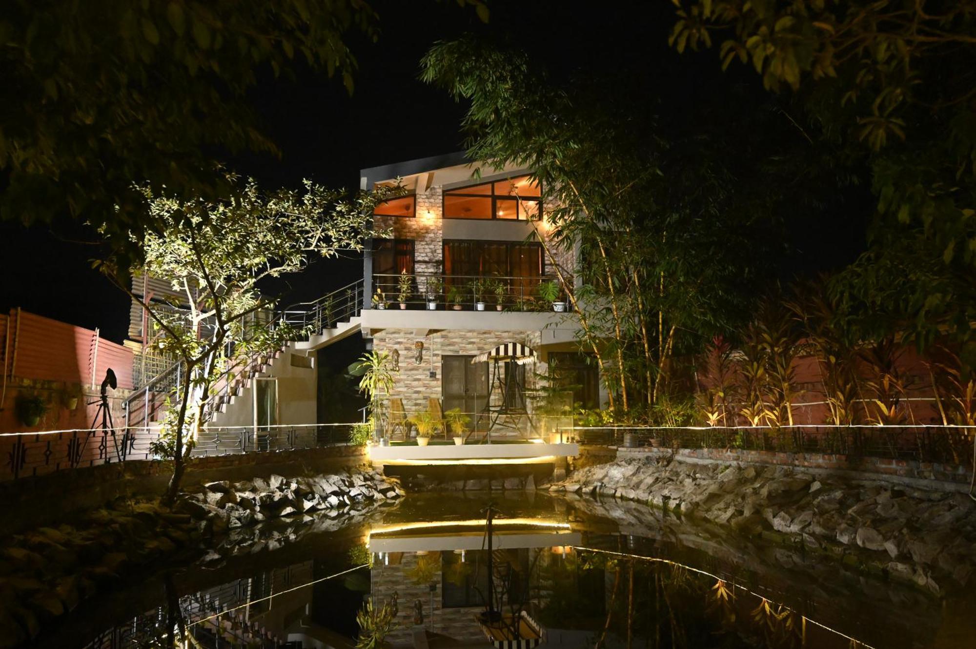 The Cabin By The Bayou Bed and Breakfast Guwahati Esterno foto