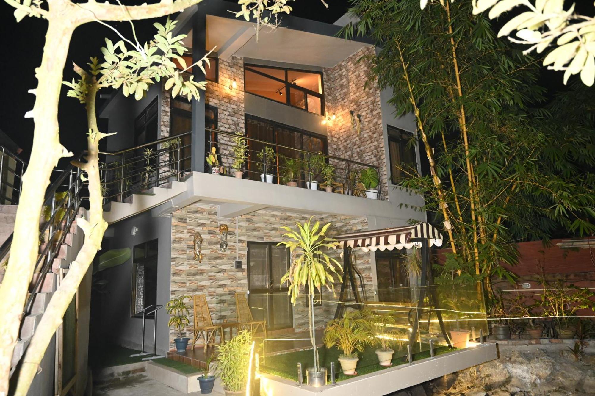 The Cabin By The Bayou Bed and Breakfast Guwahati Esterno foto